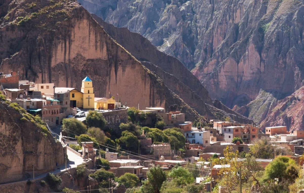 Iruya conquista desde las alturas