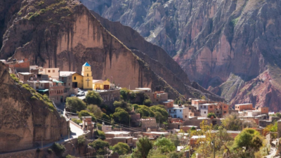 Iruya conquista desde las alturas
