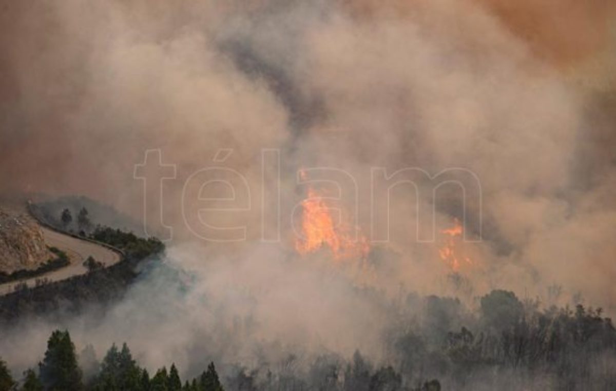 Más de 5.000 hectáreas afectadas por los incendios forestales en el sur de Bariloche