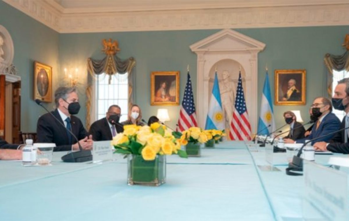 Estados Unidos expresó su “firme” apoyo a la Argentina en las negociaciones con el FMI