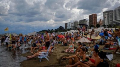 Manzur destacó la «temporada de verano récord» en toda la Argentina