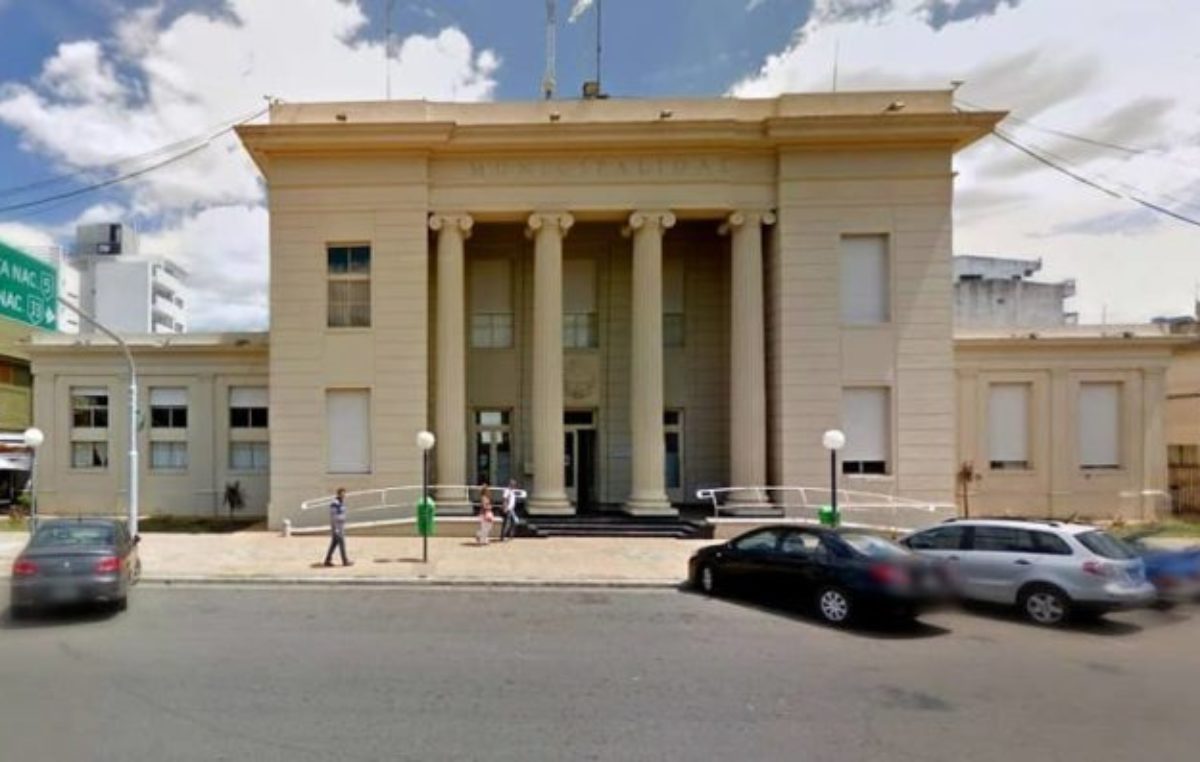 Trenque Lauquen: Aumento del 31,1 % para los municipales y bono de $ 7000