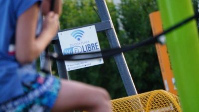 Más de 87.000 familias de barrios populares tienen conexión a internet