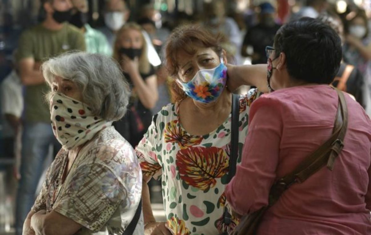 Reconocimiento de aportes a mujeres