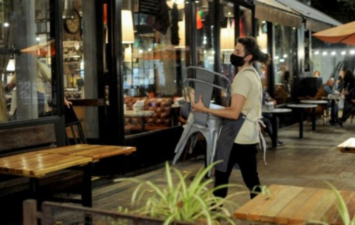 Detectaron trabajo no declarado en el 65% de locales gastronómicos porteños