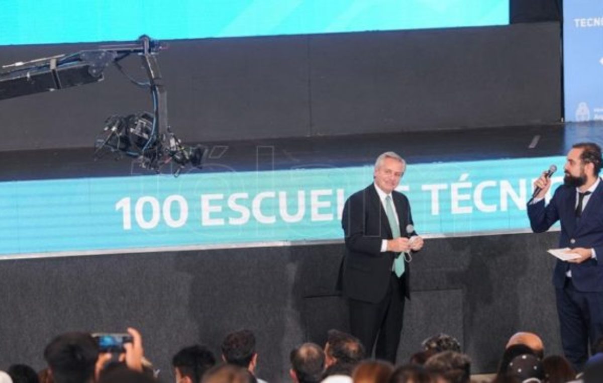 Fernández: «Mientras yo gobierne esta patria les voy a dar oportunidades a todos»