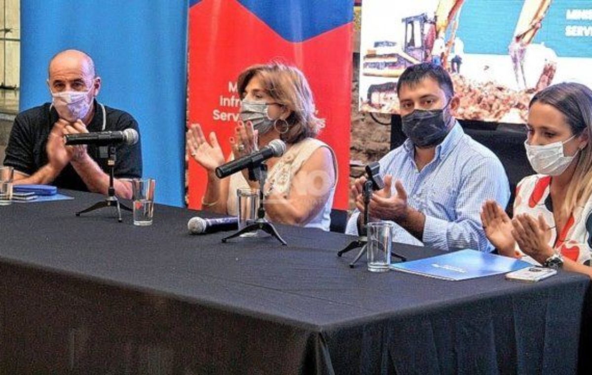 La provincia de Santa Fe capacitará a cooperativas de trabajo para que puedan participar en la obra pública