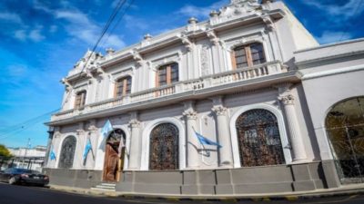 Municipales de Corrientes acordaron un aumento salarial del 44% para este año