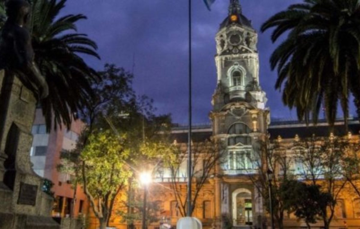 Los municipales bahienses acordaron un aumento del 46,3% pagadero en seis veces