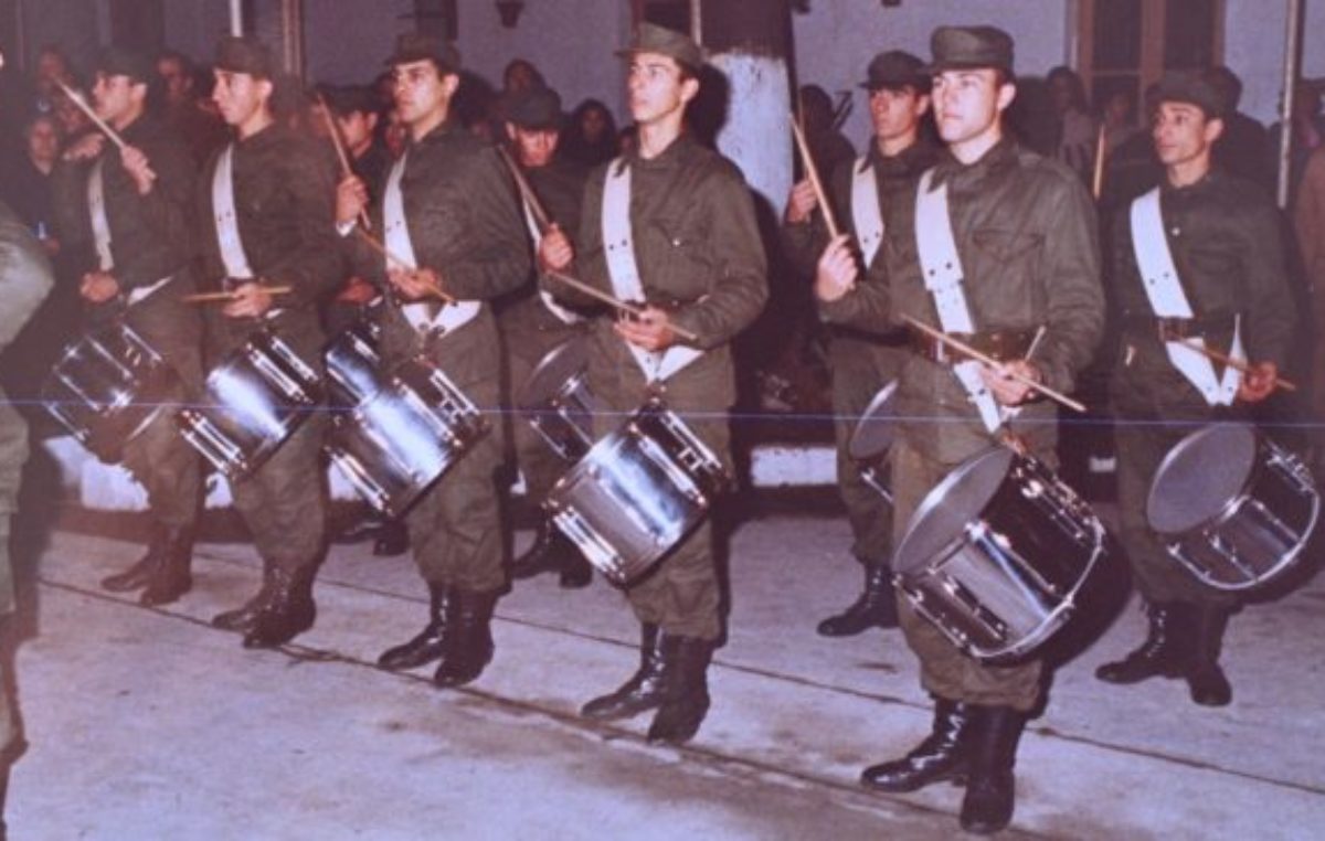 La historia de las encomiendas que debían llegar a Malvinas y terminaron en un basural