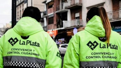 Municipales platenses en «estado de alerta y movilización» por falta de convocatoria a la discusión salarial
