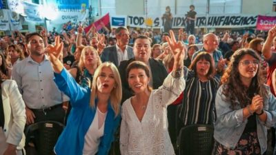 Mayra Mendoza, la primera mujer al frente del PJ de Quilmes