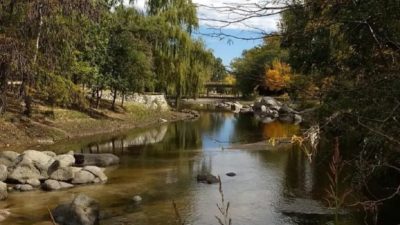 El pueblo que atrapa con su bosque, playas y tranquilidad en las Sierras de Córdoba