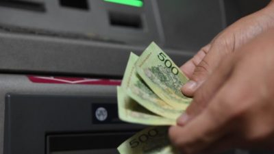 Las empresas líderes destinan cada vez menos a salarios y contribuciones