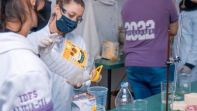 Economía circular: Alicia convierte aceite usado en jabones artesanales