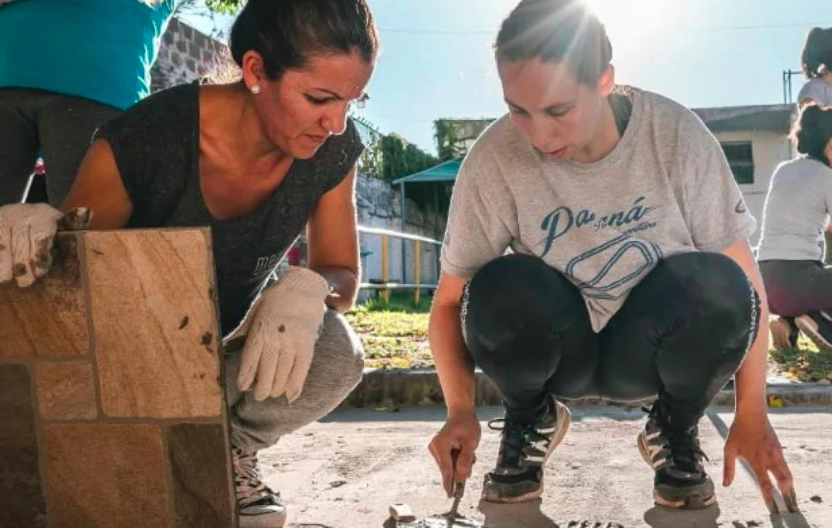 Ofrecen capacitaciones para mujeres que quieran trabajar en la construcción