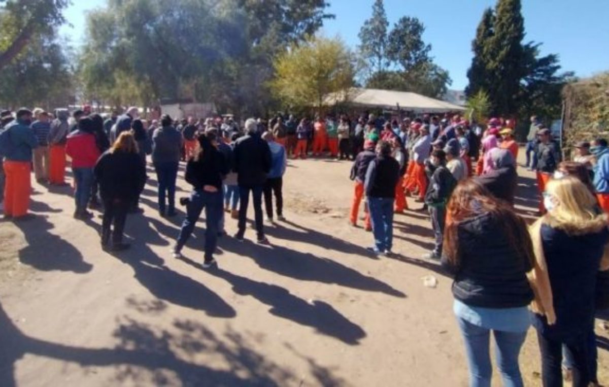 Crece la tensión en Cosquín por un reclamo salarial