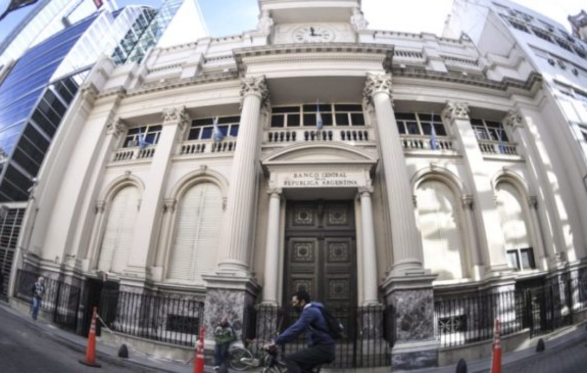 Cuestionan la «manipulación que busca desestabilizar» el mercado de deuda en pesos