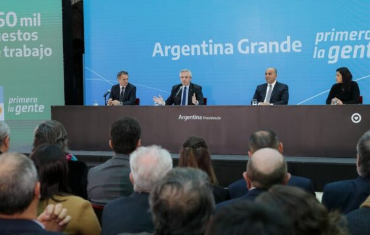 «La obra pública debe ser el gran motor del país», afirmó Fernández