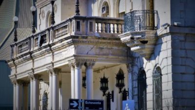 Jubilados municipales de San Francisco reclaman el 8% de suba que se dio a los activos