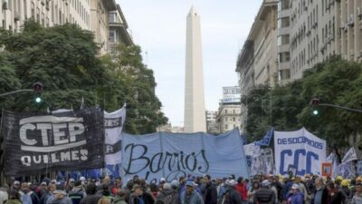 La CGT y otros espacios sindicales y sociales marchan contra la «inflación y la especulación»