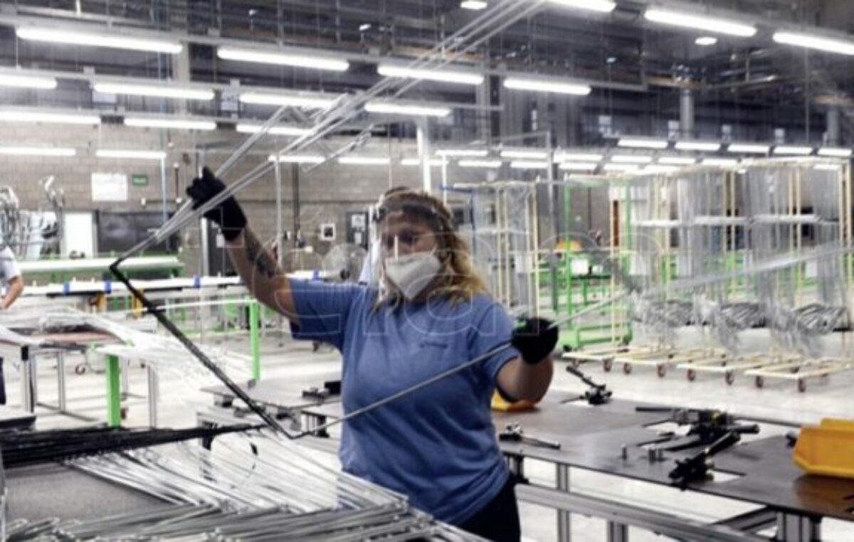 El Índice de salarios aumentó 1,1 % por encima de la inflación durante mayo