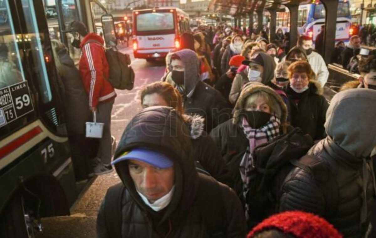 Aumentan un 40% los boletos de colectivos y trenes en el AMBA