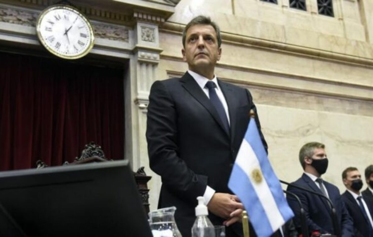 Massa: «Decidí asumir la responsabilidad que me toca con alma y vida»