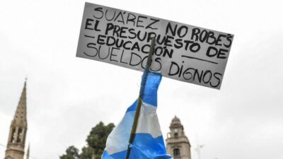 Docentes de Mendoza comenzaron un paro por 72 horas