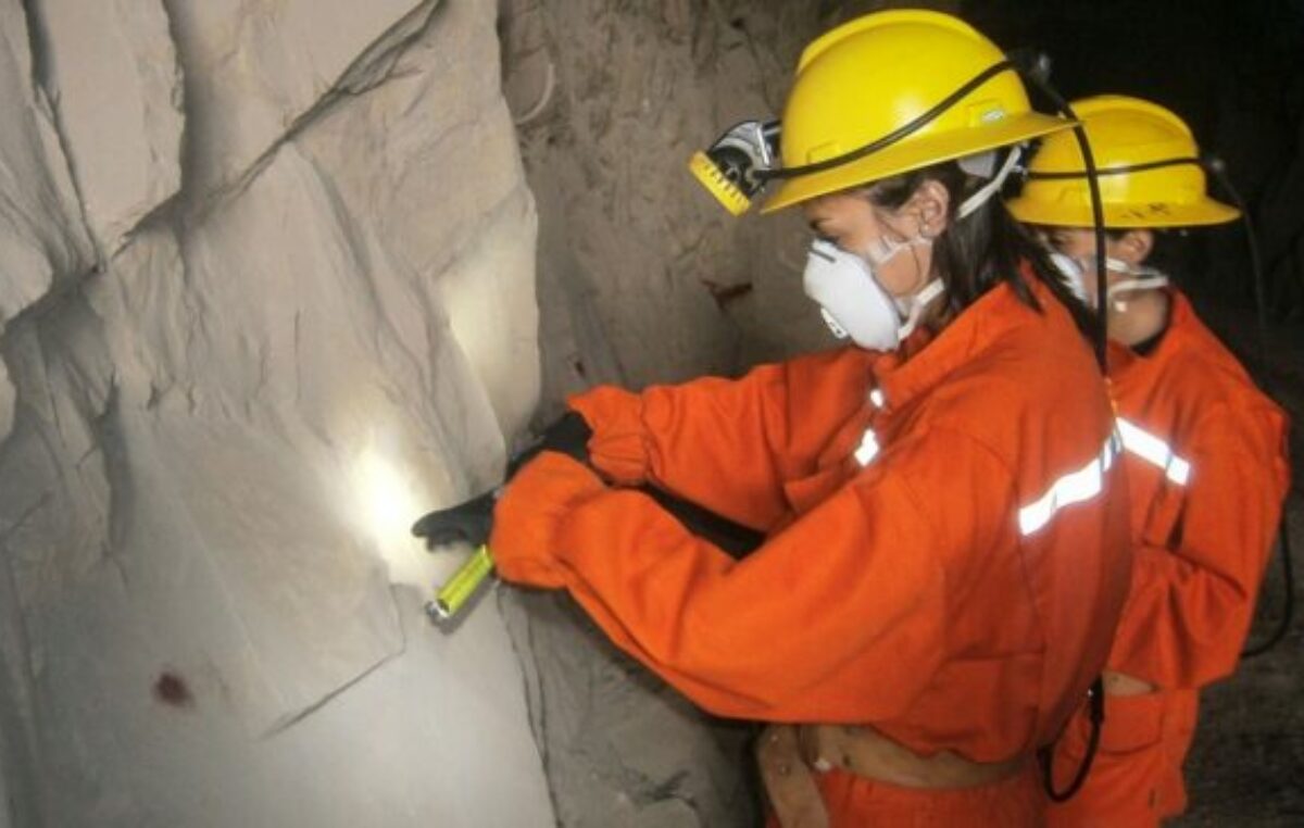 Aumentó la participación de las mujeres en el sector minero público