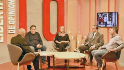 Elecciones en Santiago: Candidatos expusieron sus proyectos y pidieron el voto