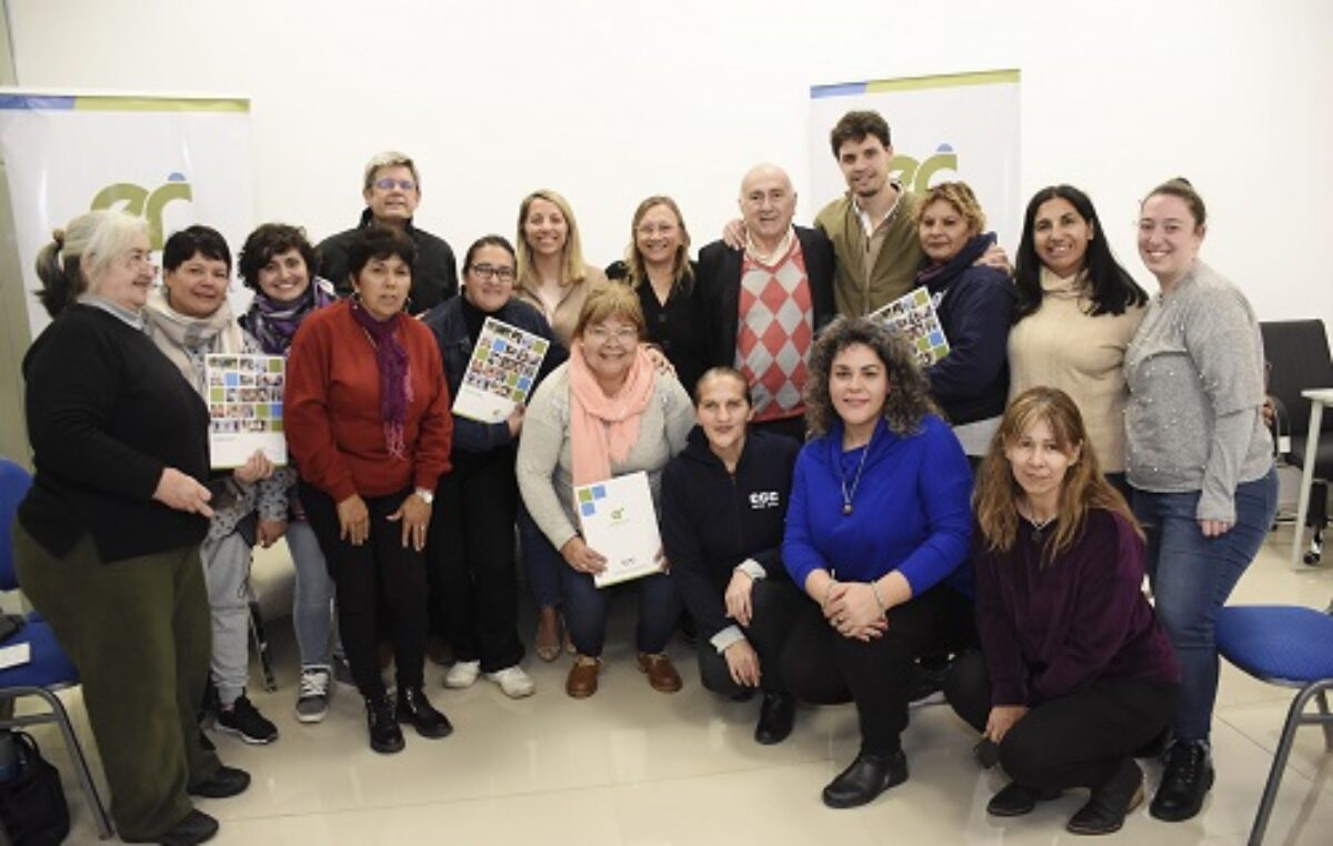 Con acompañamiento del Gobierno entrerriano se fortalece la red de trabajo cooperativo textil en la provincia