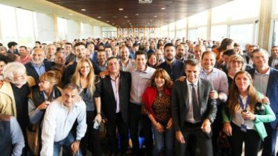 Wado de Pedro y Cresto encabezaron un encuentro federal con más de 500 intendentes de Santa Fe, Córdoba y Entre Ríos