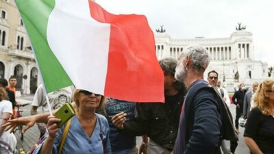Dos grandes coaliciones buscan polarizar la campaña en Italia