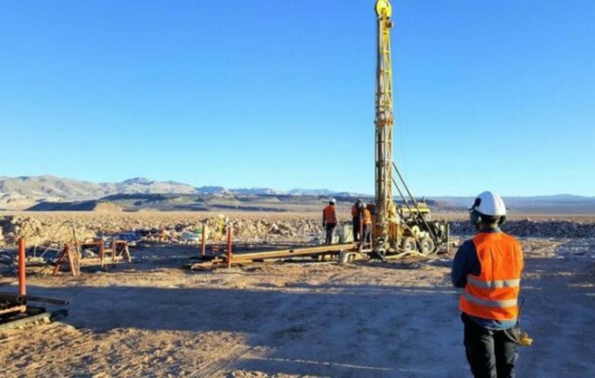 Suman 3.200 empleos en provincias mineras