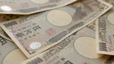 Japón intervino en el mercado de cambios para sostener al yen por primera vez desde 1998