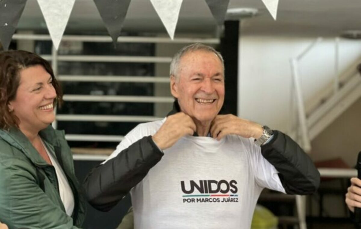El gobernador de Córdoba cambia a tres ministros en menos de un mes en medio de una aguda crisis política