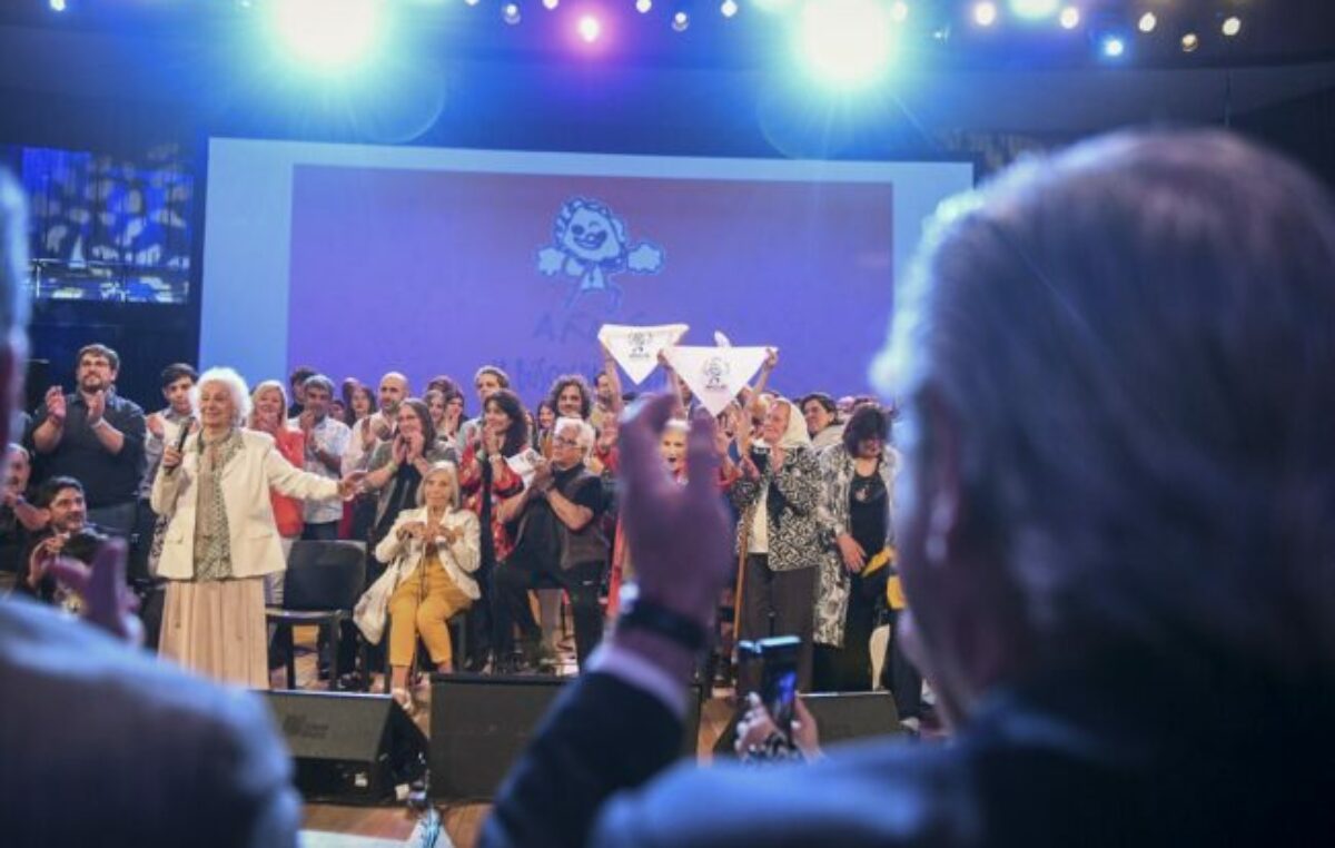 Estela de Carlotto: «Se va a seguir buscando hasta que se encuentre al último nieto»