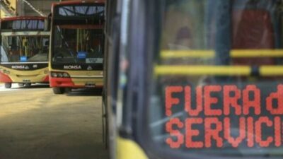 Ratifican el paro de colectivos para miércoles y jueves para el interior del país