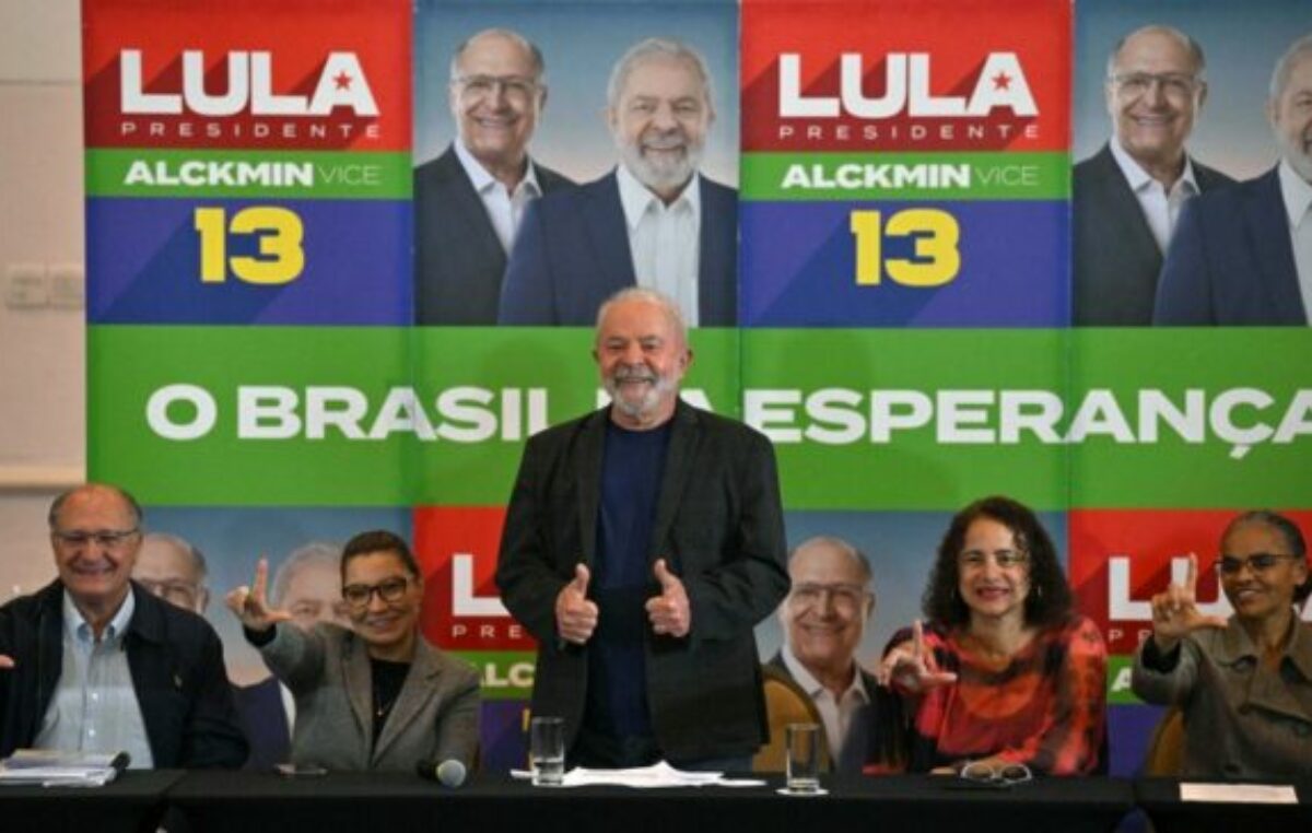 Lula pidió el voto de todos los partidos opositores a Bolsonaro