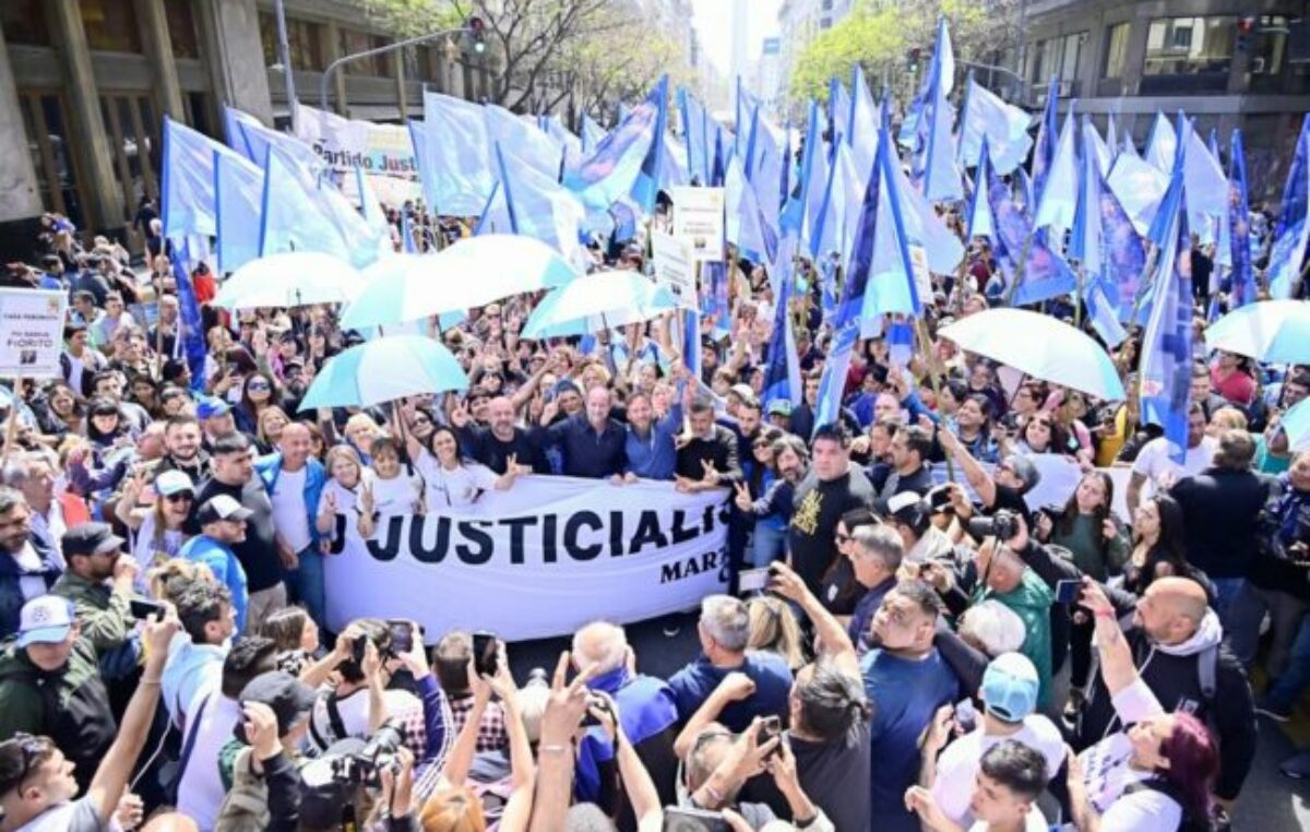 Una veintena de intendentes bonaerenses y un llamado a la unidad