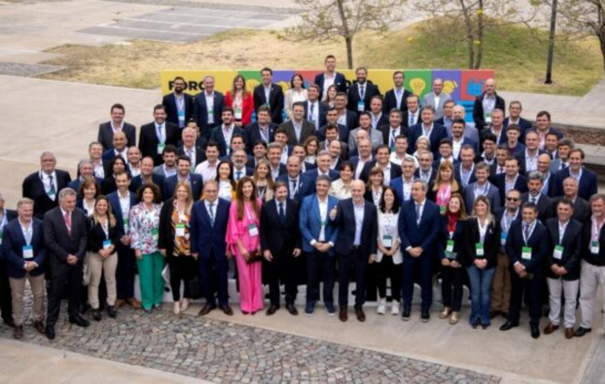 Más de 100 alcaldes del mundo debaten en Buenos Aires sobre cambio climático