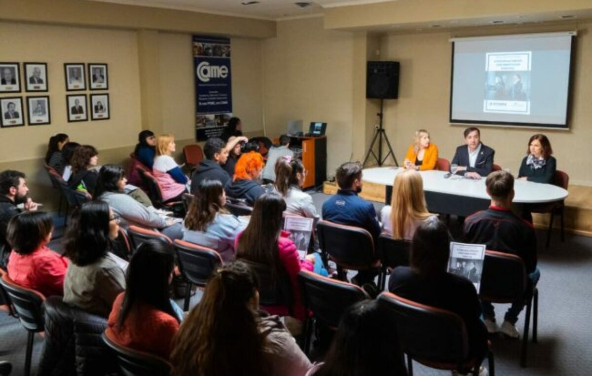 Río Gallegos: Más de 300 personas se capacitan para atender la demanda turística que se genera en la ciudad