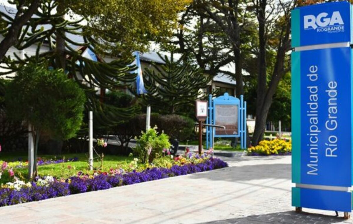El intendente de Río Grande anunció un aumento de un “30% promedio más para los municipales”