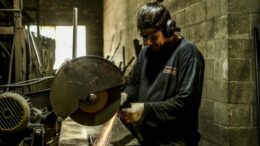 Según el Consejo Empresario Mendocino, el empleo privado cayó y el público creció en la última década