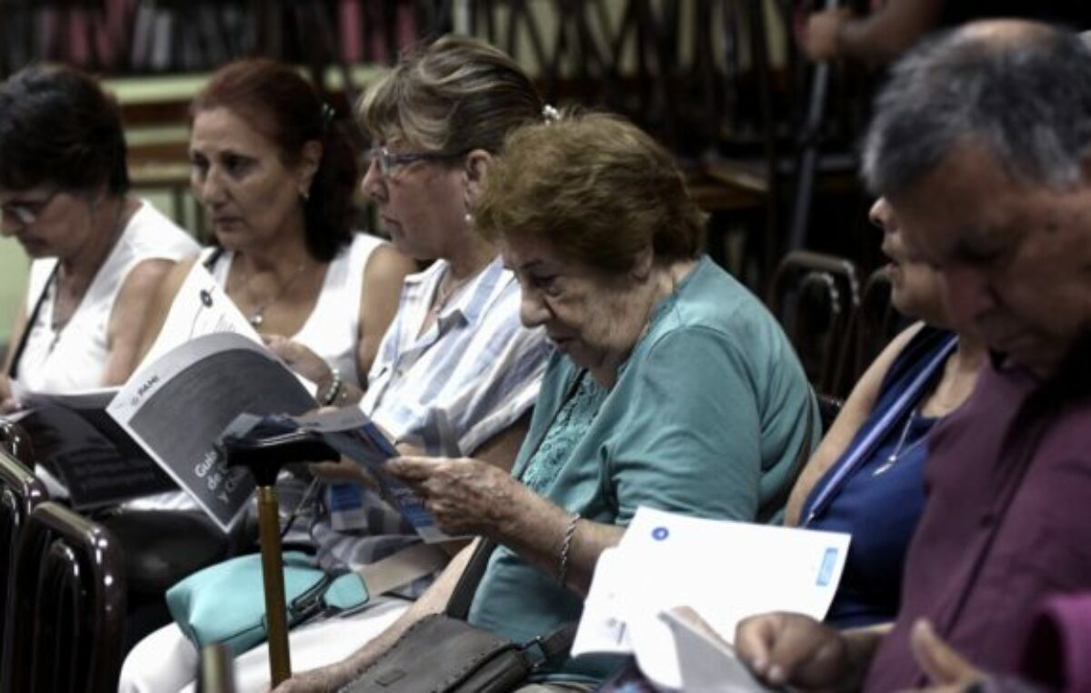 Estatales y docentes fueguinos podrán jubilarse a los 55 años y llegar hasta el 88% móvil