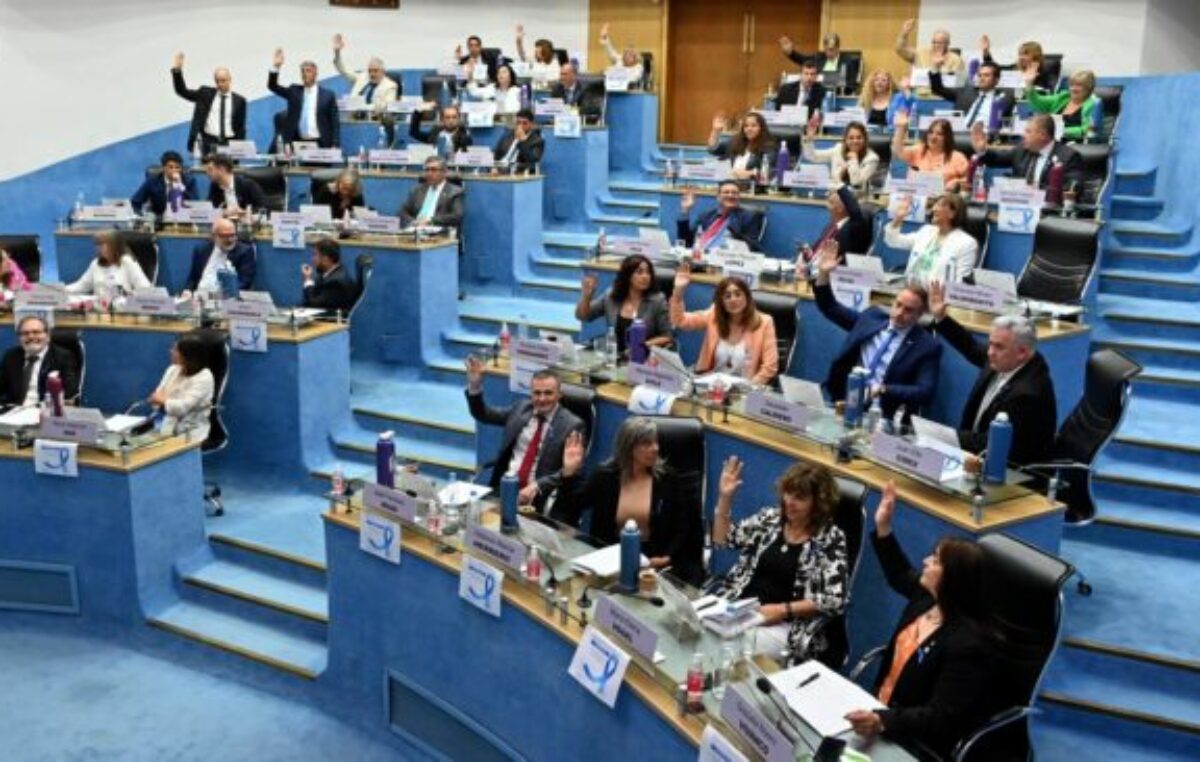 La Legislatura rionegrina aprobó por mayoría reformas en el Código Electoral