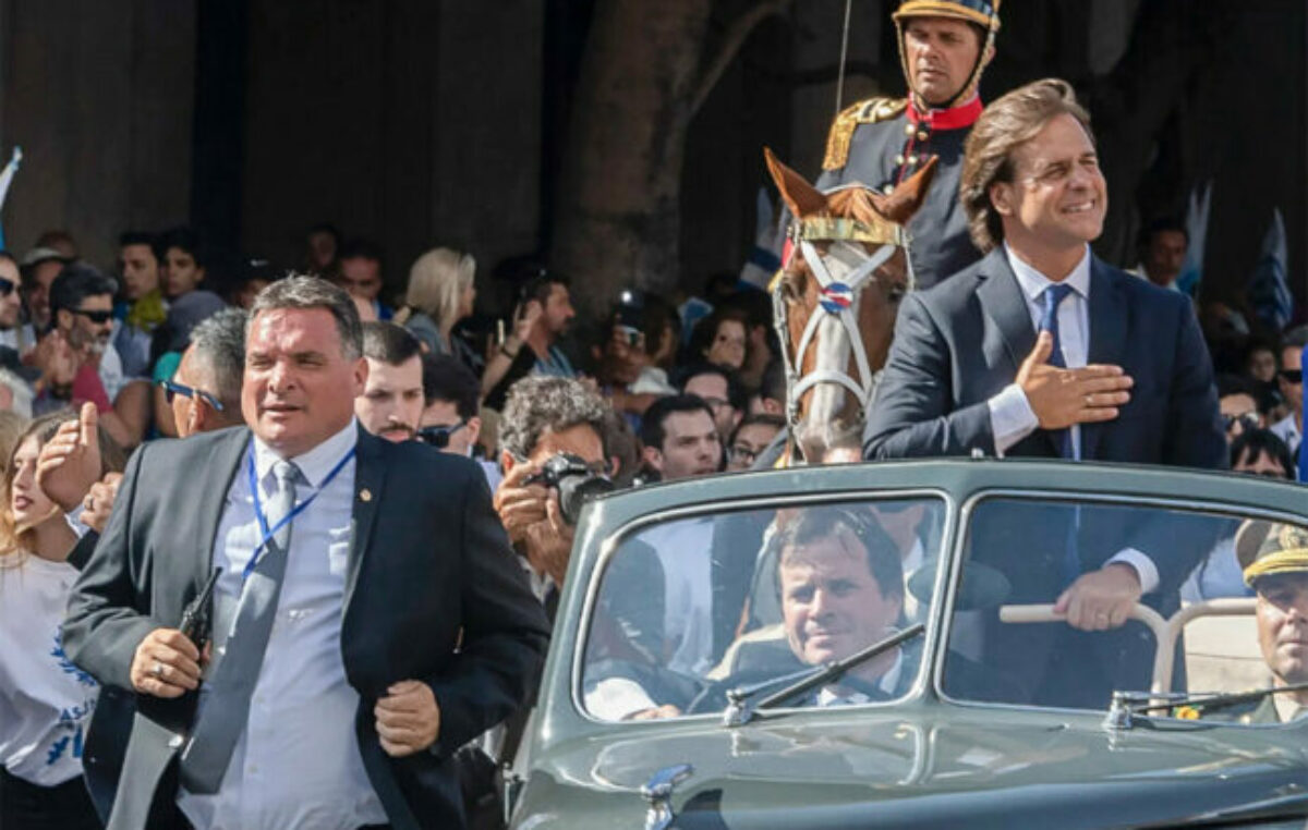 Uruguay: Una trama de corrupción internacional, extorsiones y amenazas pegadas al presidente Lacalle