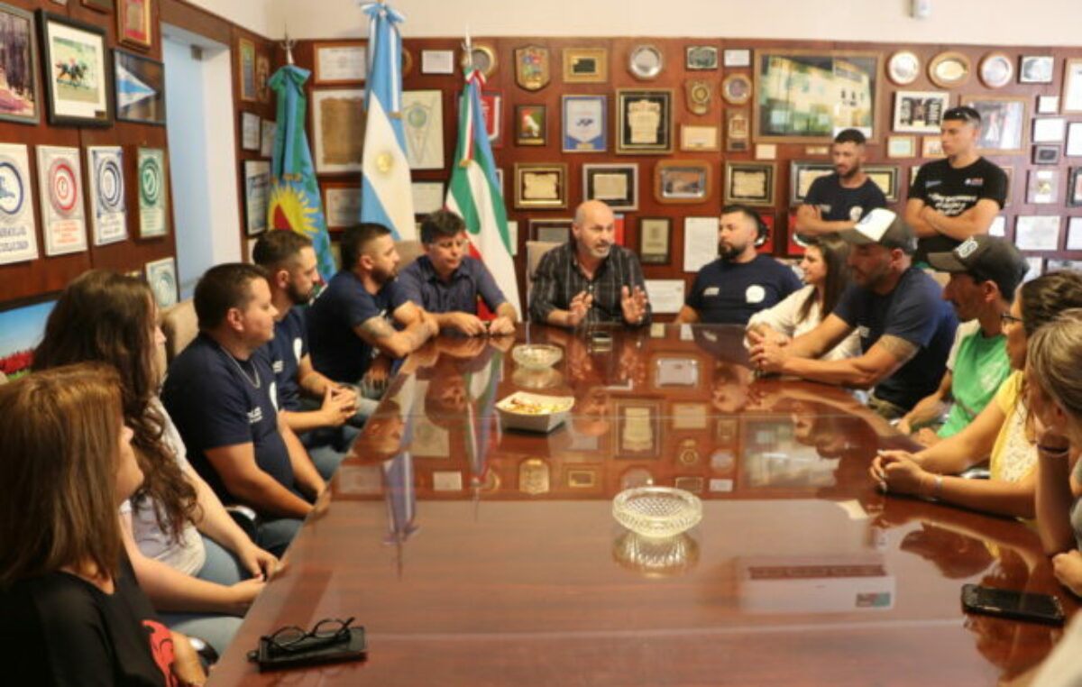 El intendente de Ensenada anunció un superbono para trabajadores municipales