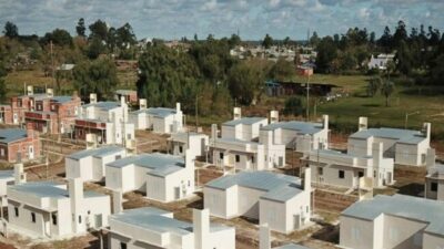 A través del programa municipal «Mi casa», más familias de Concordia egularizan su situación dominial